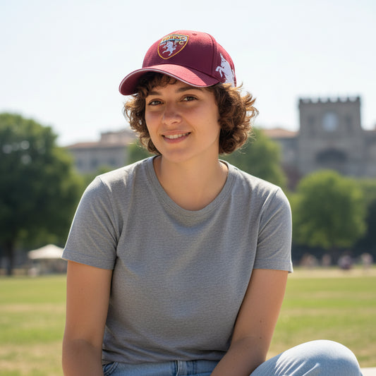 Bellissimo Cappello con visiera del Torino FC