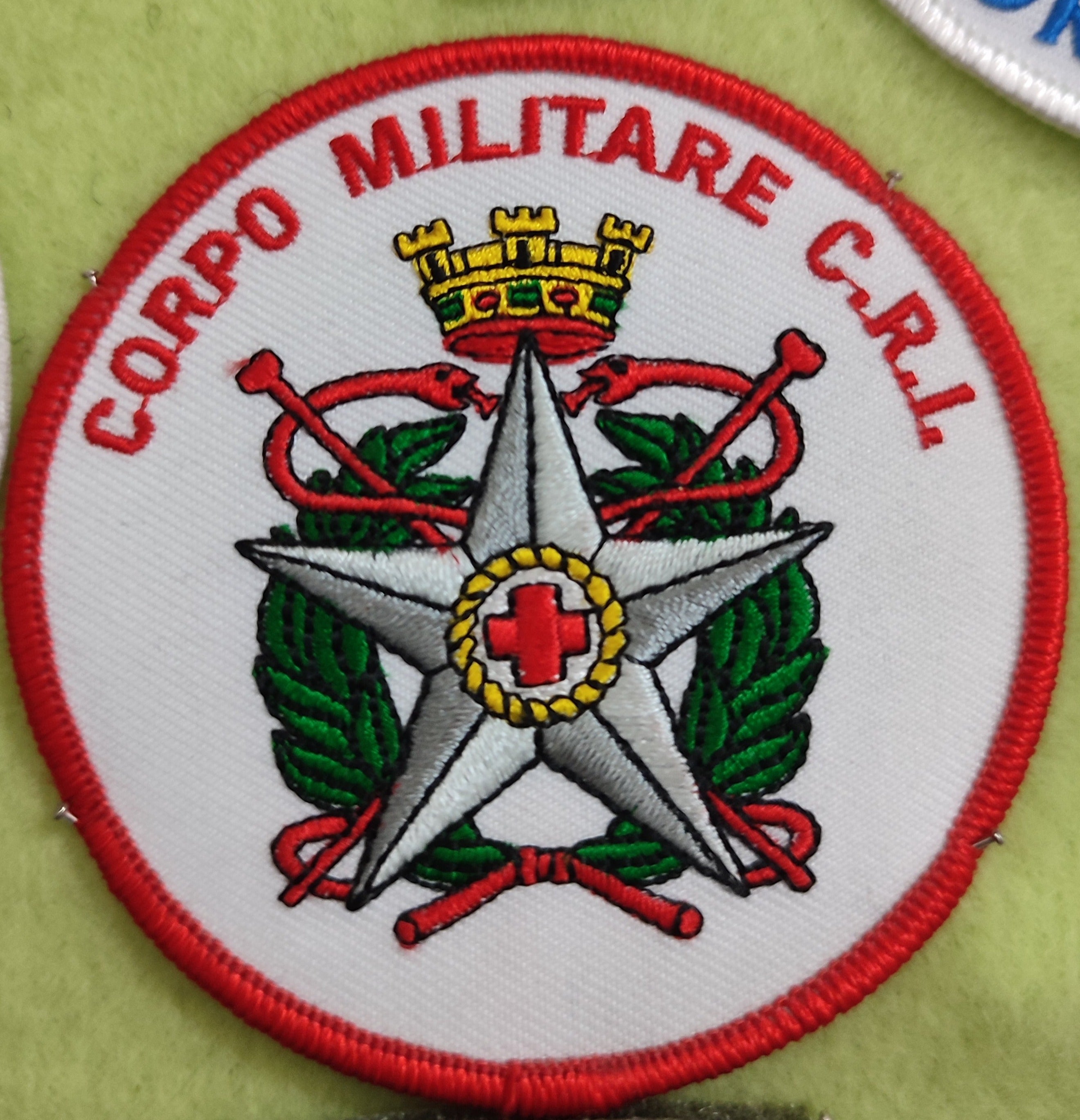 Toppa Cri Corpo Militare – Il Distintivo Pesaro