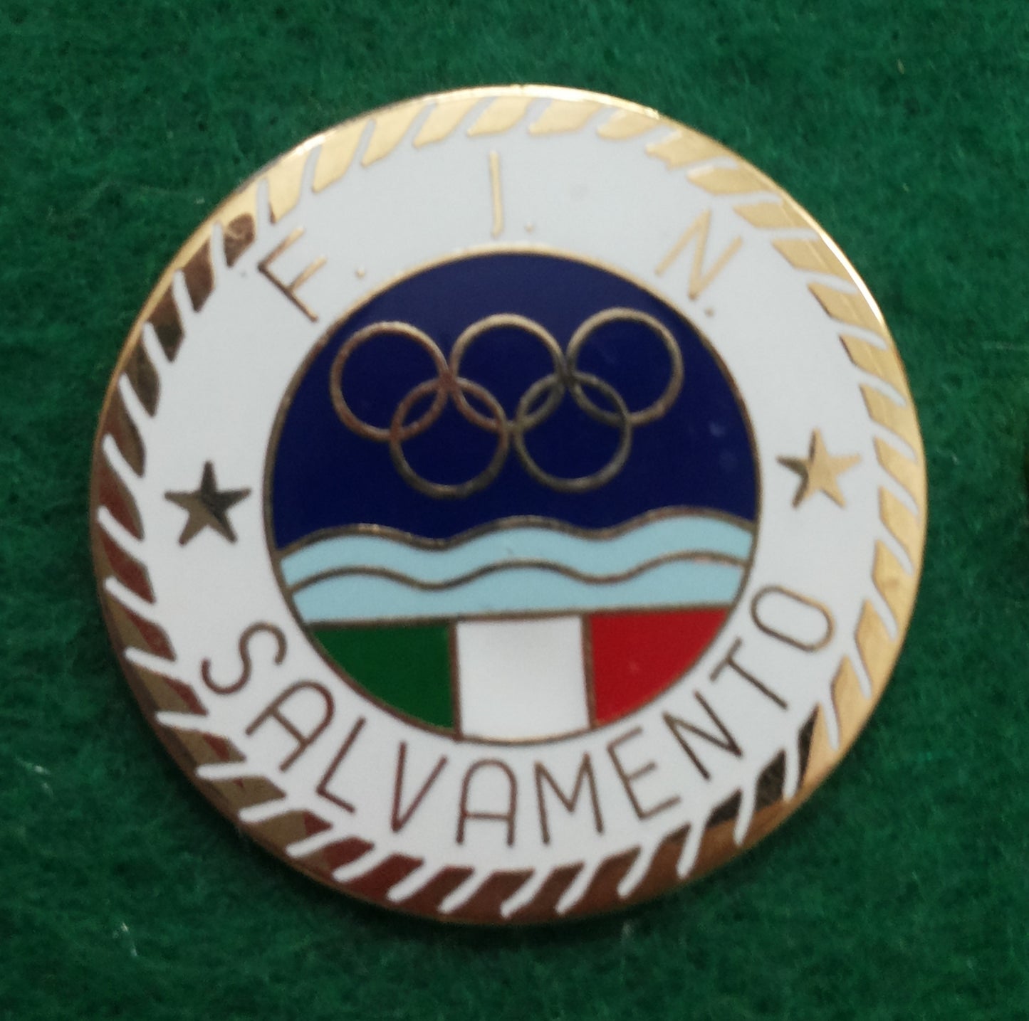 Spilla FIN SALVAMENTO varie misure