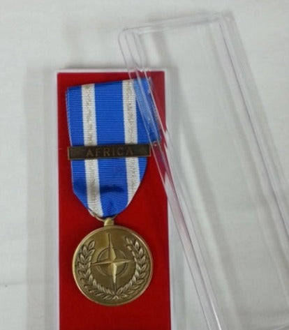 Medaglia Africa NATO con scatola