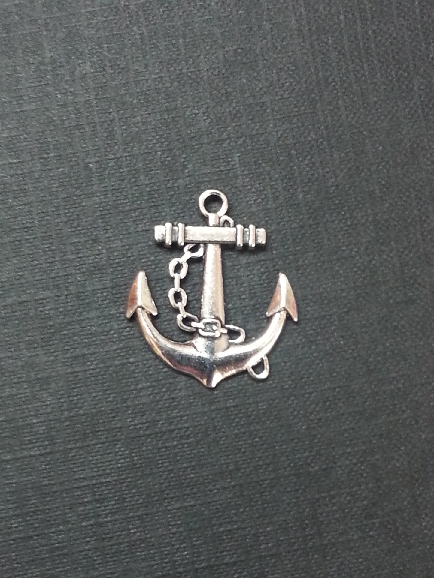 Spilla Ancora con o senza scatola