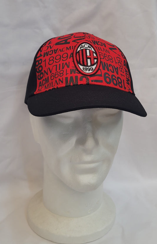 Cappello con visiera Milan scritte