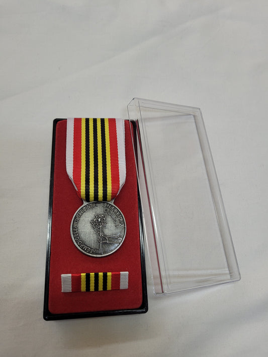 Medaglia Covid Il tempo della Gentilezza Croce Rossa Italiana - Nastro / nastrino / medaglia argento