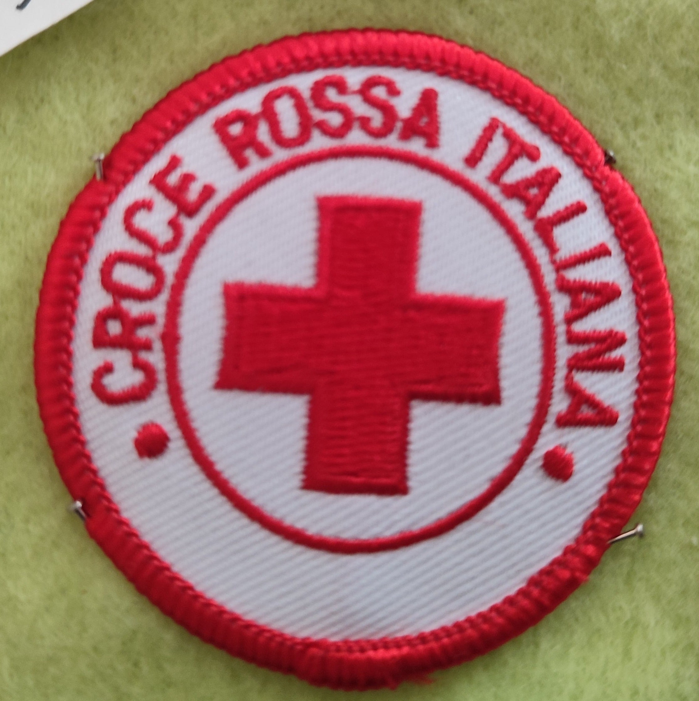 Toppa Piccola Croce Rossa Italiana Spazio Bianco Il Distintivo Pesaro toppa-piccola-croce-rossa-italiana-spazio-bianco-il-distintivo-pesaro