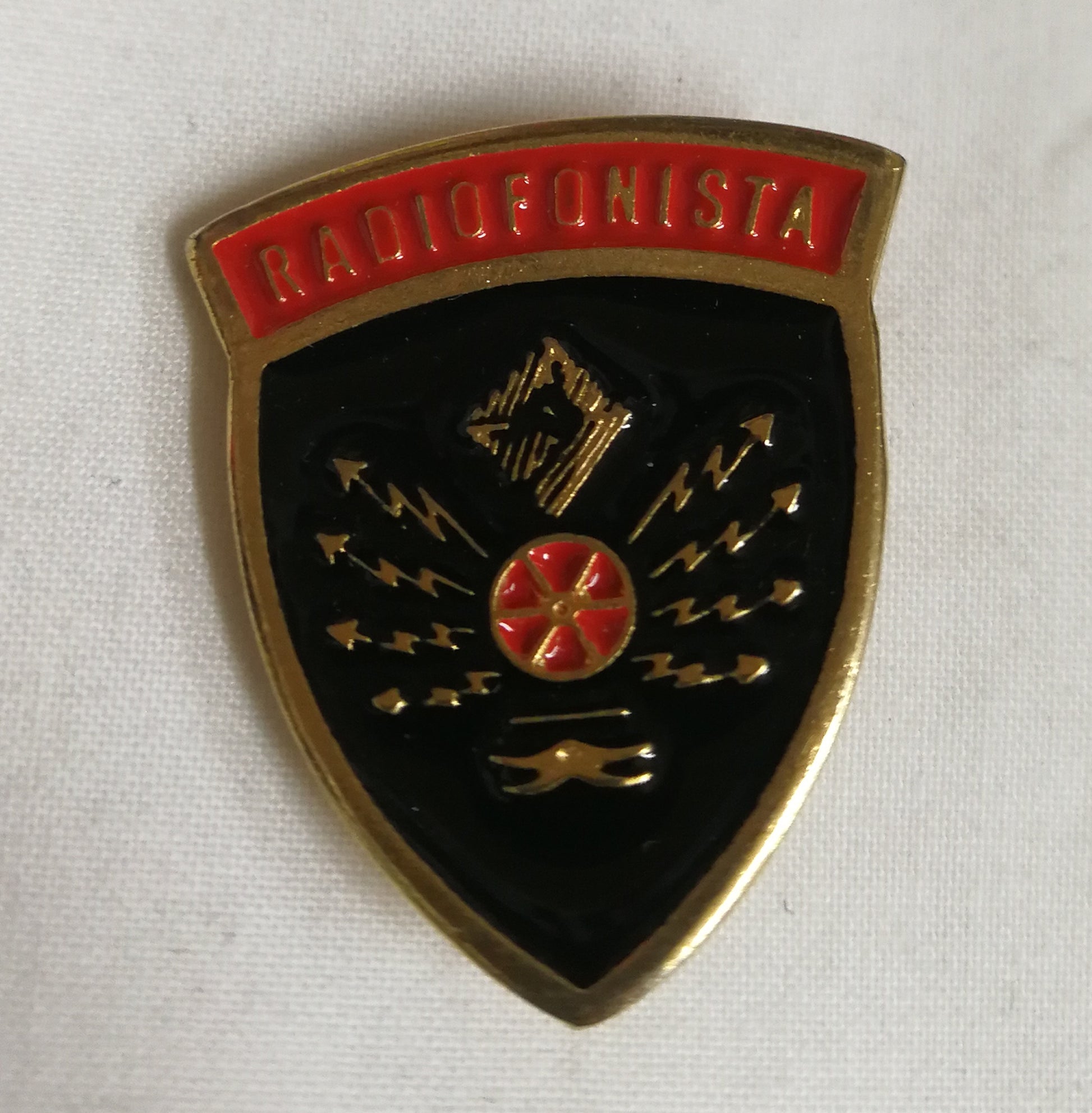 Spilla con logo tondo militare della RAF Spilla con spilla Spilla con logo tondo militare della RAF Spilla con spilla