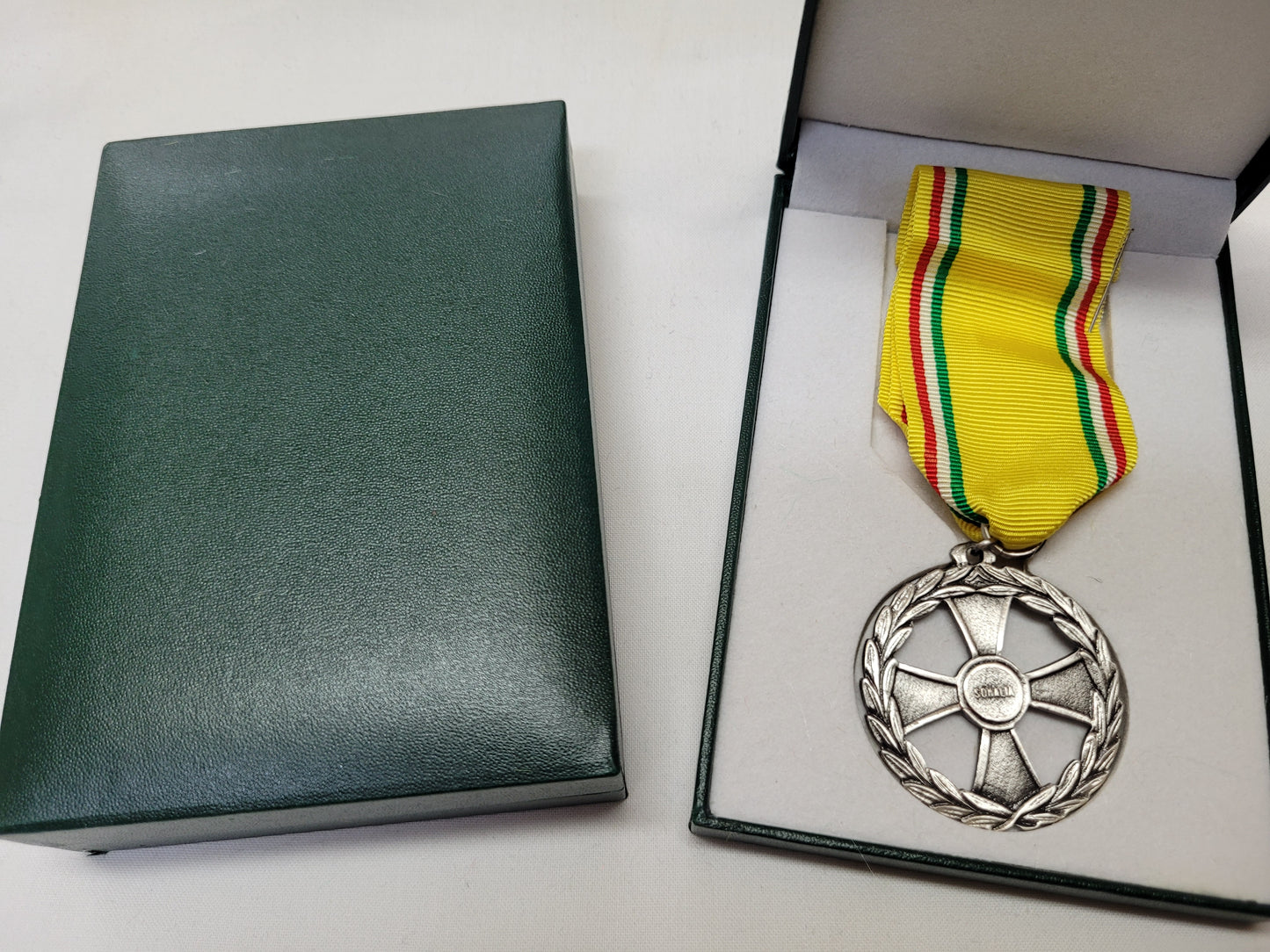 Medaglia decorazione Missione di Pace in Somalia con scatola Repubblica Italiana